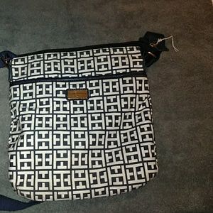 Tommy hilfiger purse